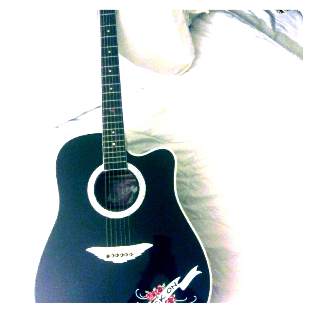 Esteban guitar w/crystals